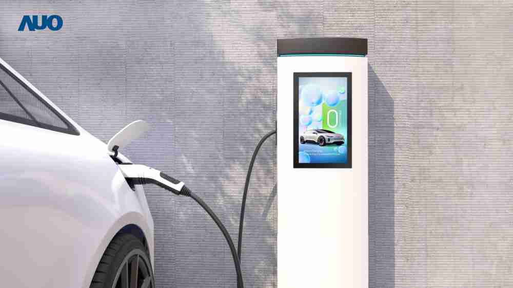 友達〝EVSE車用充電樁解決方案〞專為電動汽車充電樁設計，，具有高亮度、、、、克服戶外艱難環境的耐溫、、耐紫外線等特性，，，並搭載散熱性及擴充性強的高效能工業電腦，，可實現人機互動訴求，，如資訊顯示、、、支付等應用